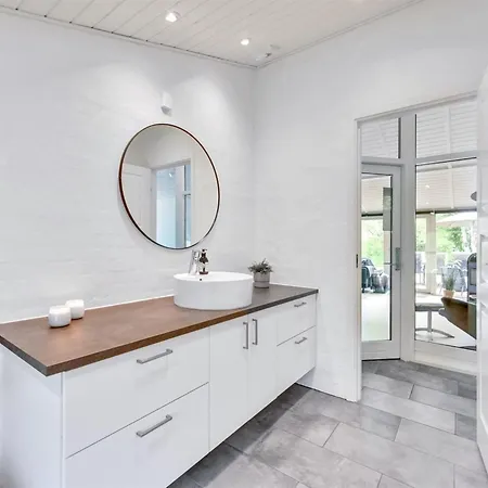 Liviana - From The Sea By Interhome