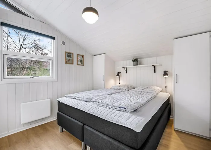 Liviana - From The Sea By Interhome Semesterbostad