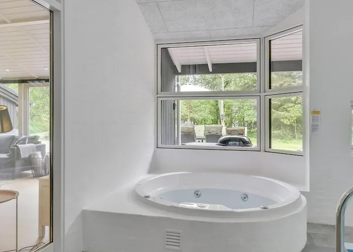 Semesterbostad Liviana - From The Sea By Interhome